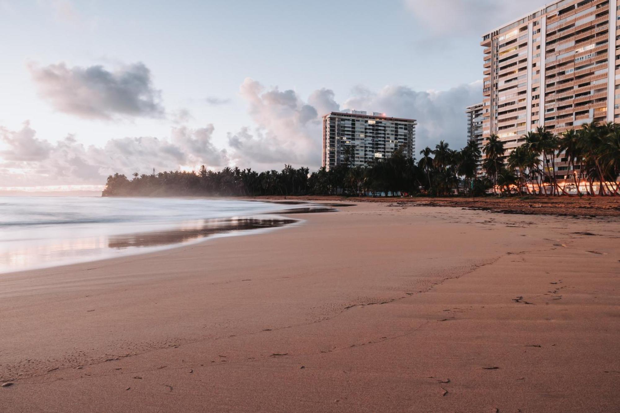 Oceanview Apartment Steps To The Beach Luquillo Zewnętrze zdjęcie